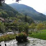 Crierel 旅馆 Lillianes