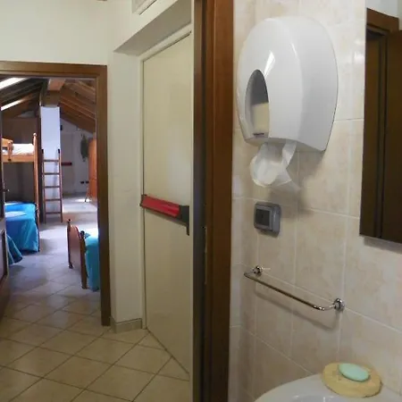 Hostel Crierel *