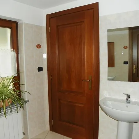 Crierel Hostel Lillianes