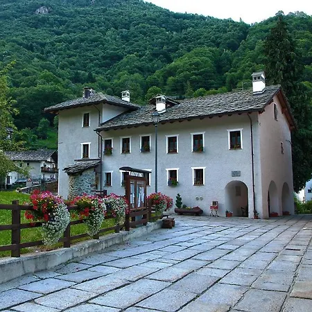 Hostel Crierel Lillianes