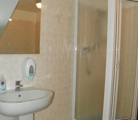 Crierel 旅馆 Lillianes