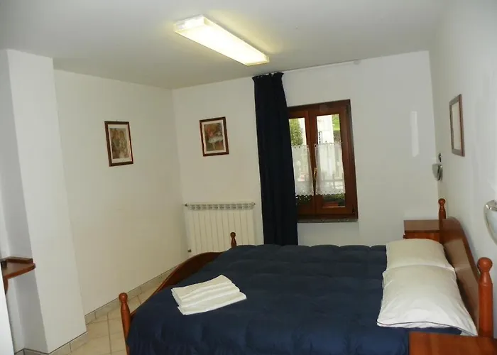 بيت شباب Crierel Lillianes